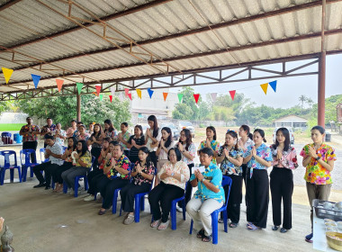 นายสุทธิศักดิ์ โภคาพานิช สหกรณ์จังหวัดสิงห์บุรี พร้อมด้วย ... พารามิเตอร์รูปภาพ 12