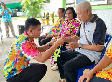 นายสุทธิศักดิ์ โภคาพานิช สหกรณ์จังหวัดสิงห์บุรี พร้อมด้วย ... พารามิเตอร์รูปภาพ 4